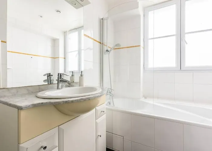 Proche Champ De Mars - Iv Apartment